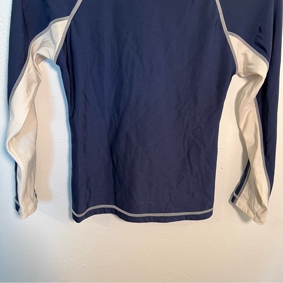 B. Split Rash Guard Navy Blue - Picture 9 of 12